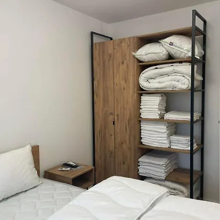 V5 Τζαχορίνα